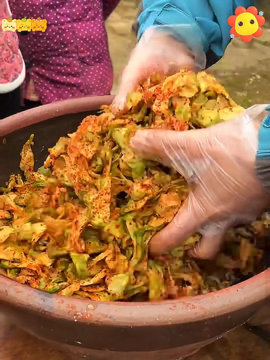 嘎嘎脆爽的涪陵榨菜丝拿来下饭真的绝了～