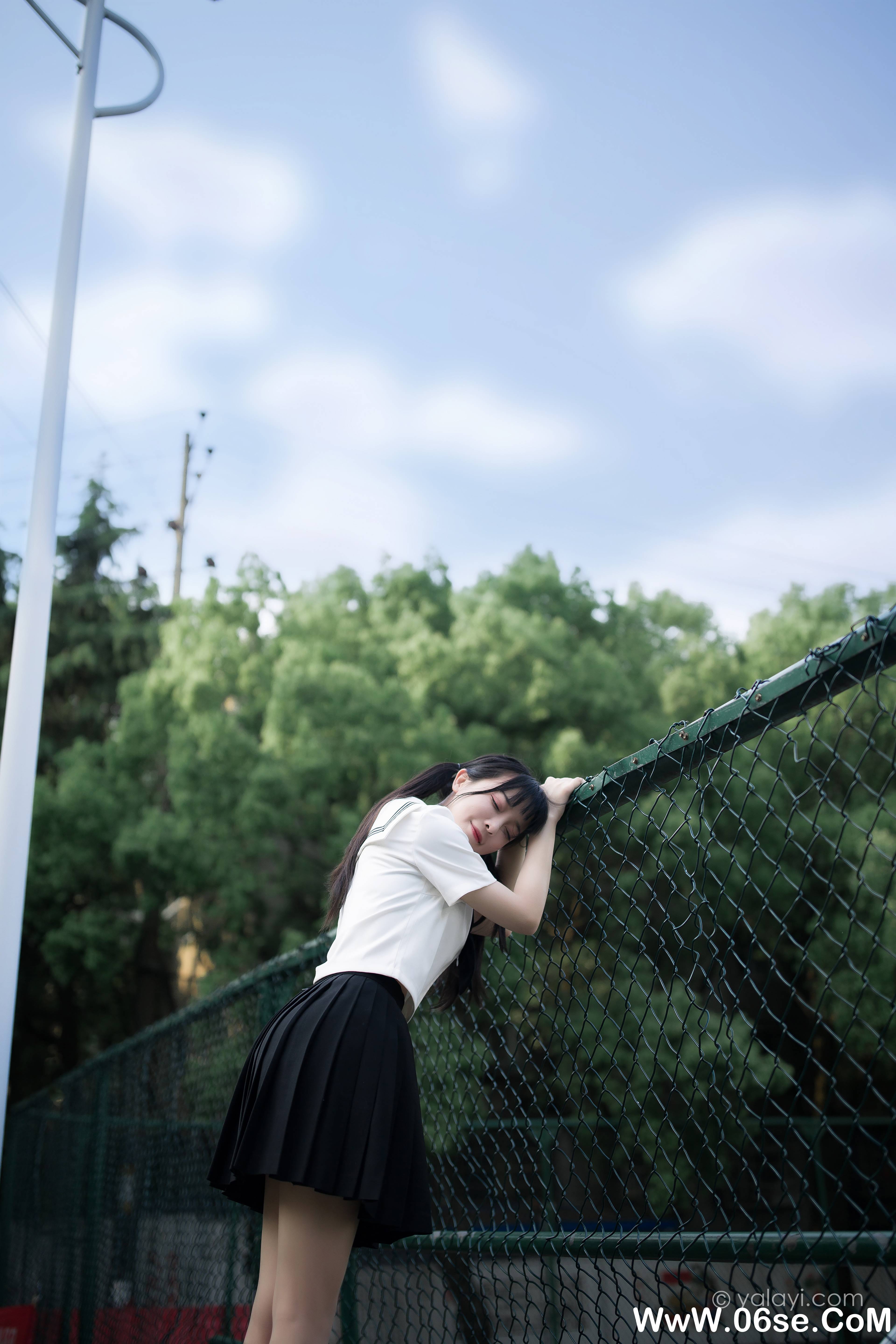 图片[32]-[YALAYI雅拉伊] 2020.07.20 NO.671 妙妙《放学一起走》[41P+1P360M]-六色网