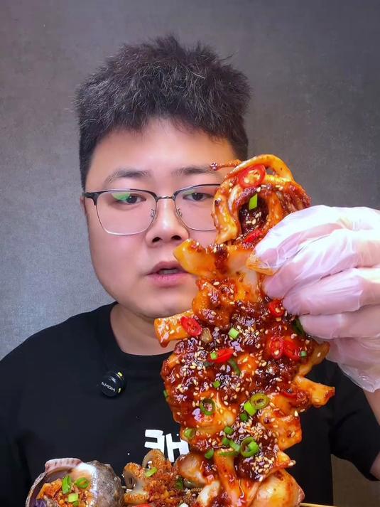铁板鱿鱼海鲜串串！