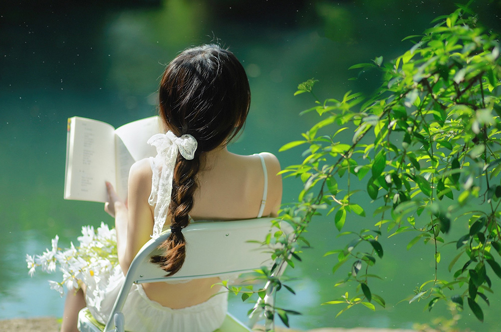 图片[9]-会发光的少女-六色网