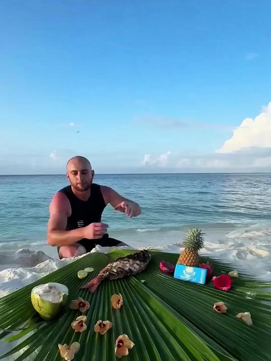 烤海鱼＋汉堡＋烤肉串，每天进步就是成功