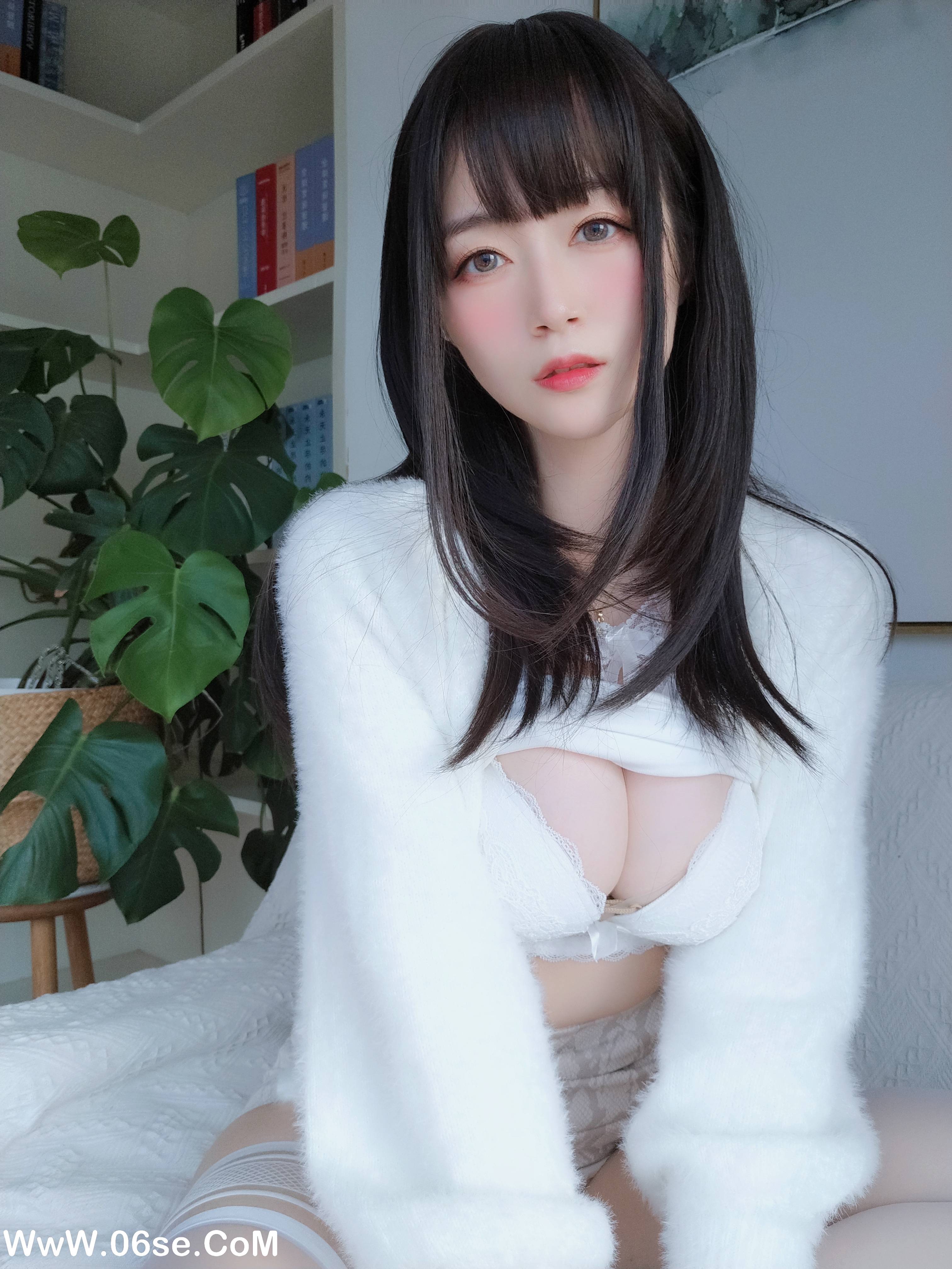 图片[113]-Coser小姐姐白银 NO.031 – 白蕾丝[121P+3V789M]-六色网