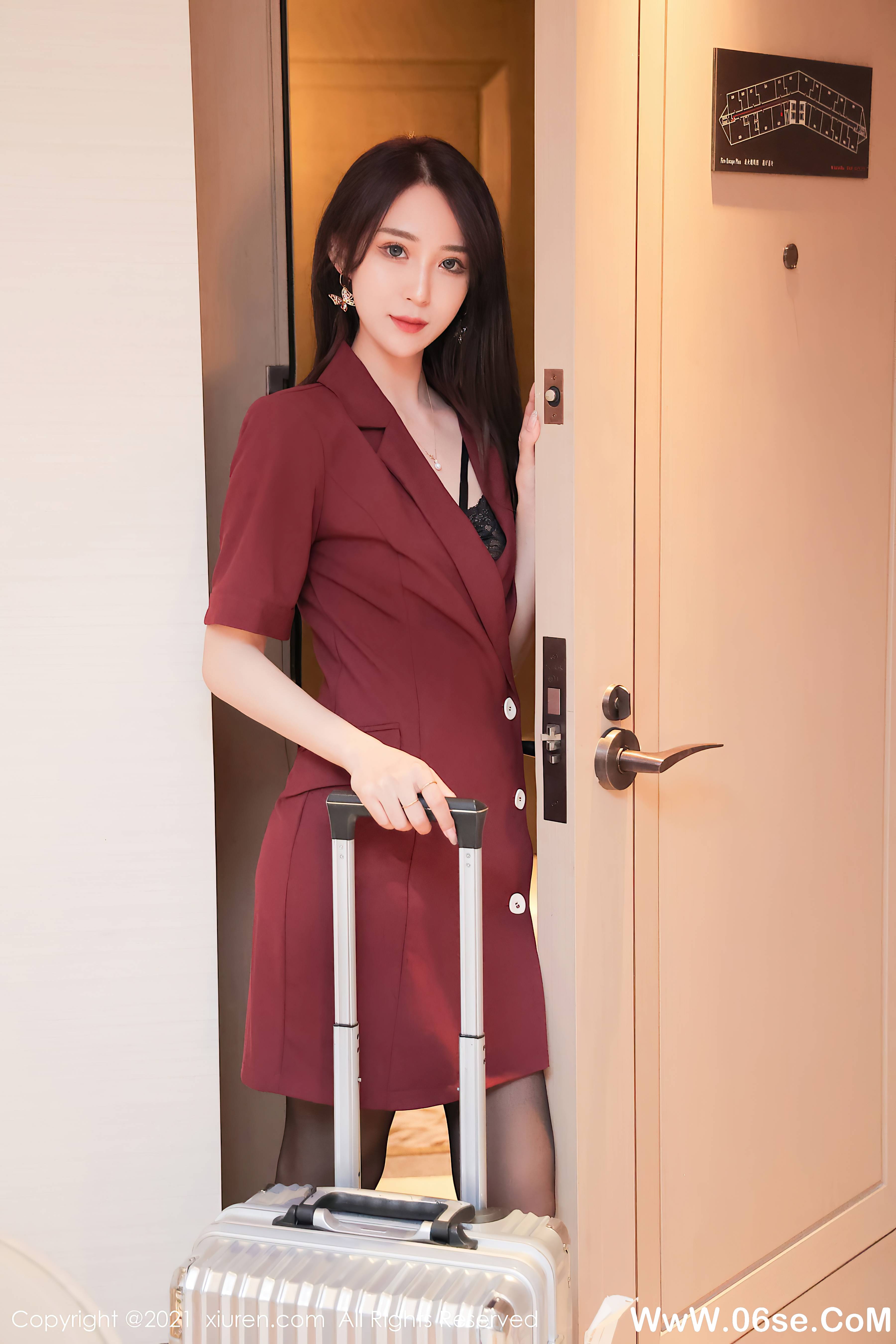 图片[16]-[XiuRen秀人网] 2021.08.27 No.3863 周慕汐baby[70+1P726M]-六色网