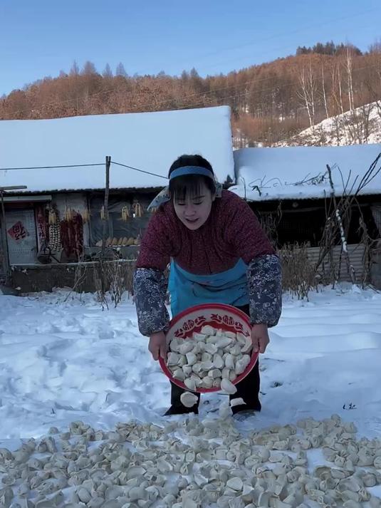 东北猫冬生活来了,又是一年包冻饺子的时候了