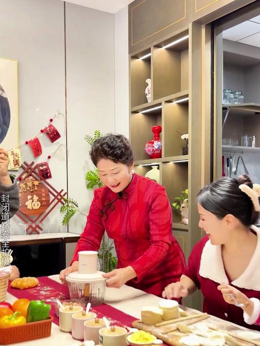 离婚也要买的狠活!苏泊尔绞肉机功能多到离谱,厨房没它不行～