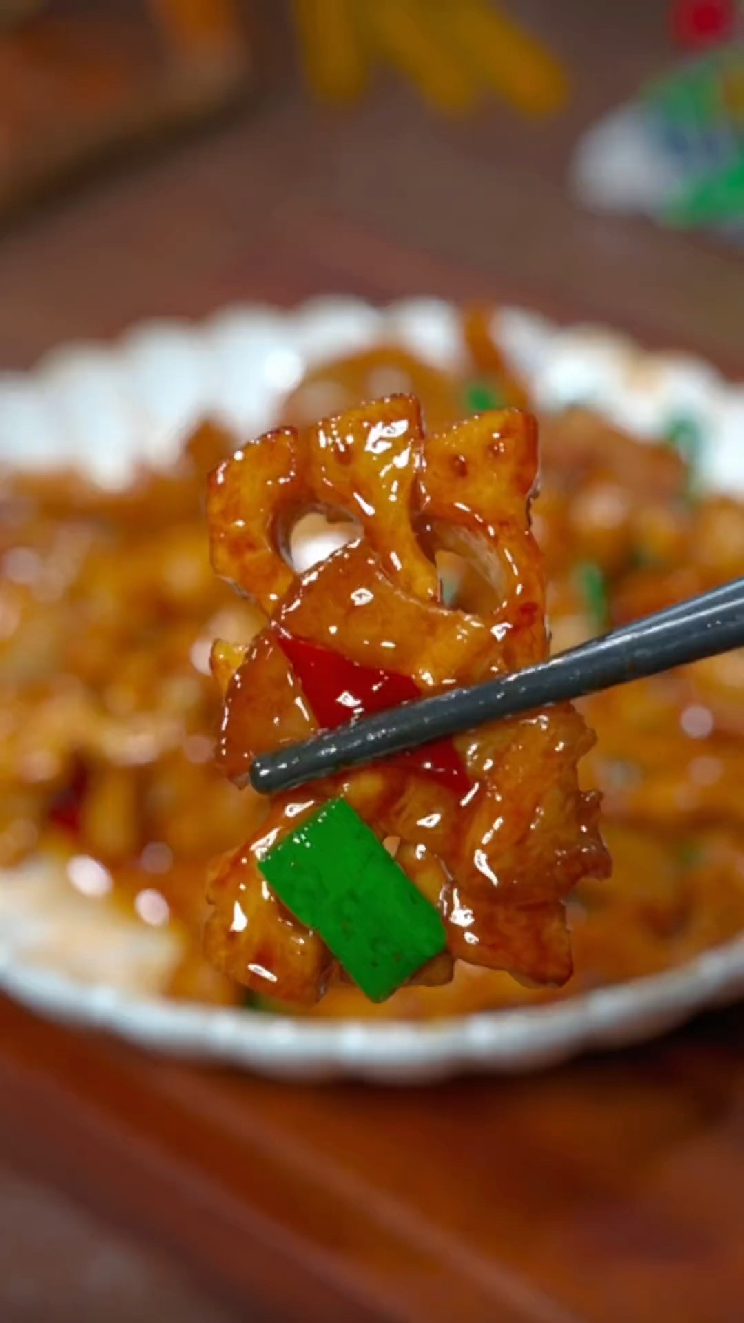 莲藕炒肉这样做简单又美味。
