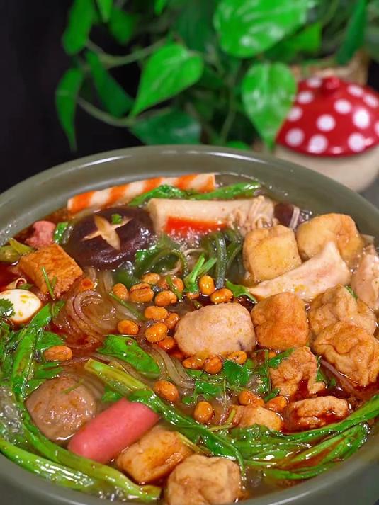 老式砂锅麻辣烫美味可口