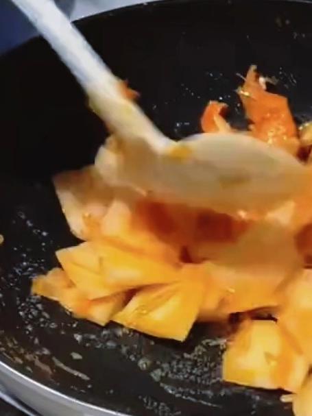 食品级硅胶蘑菇铲炒菜铲耐高温不沾炒菜铲子，爱做饭的姐妹闭眼入