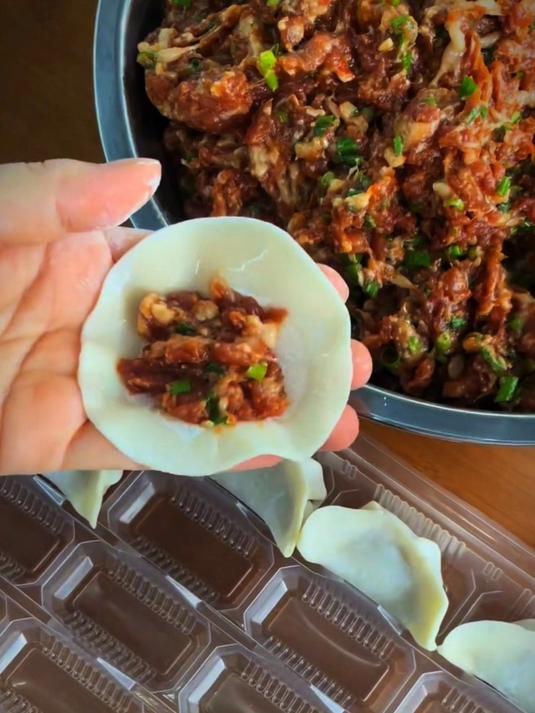 这才是包饺子最简单的包法
