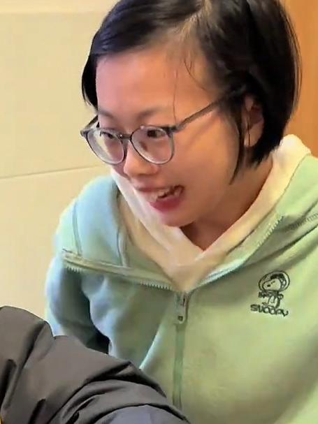 麻辣鲜香的龙虾尾，把老公香迷糊了哈哈哈#麻辣虾尾#
