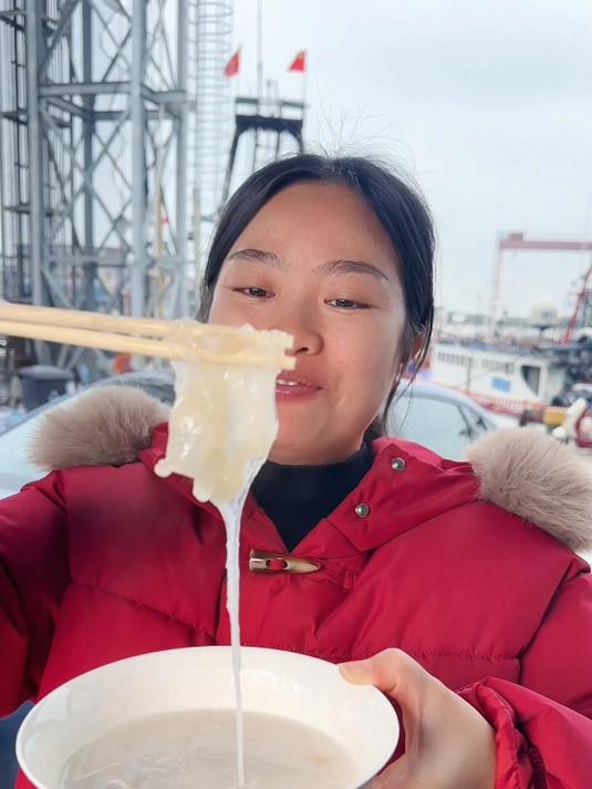 鱼胶雪燕炖牛奶这样做太好吃了,一大锅不够二嫂吃,二哥养不起了