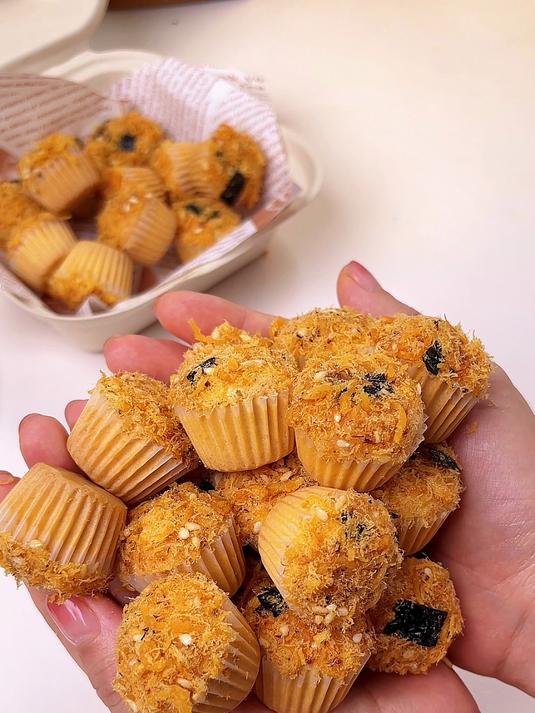 2个鸡蛋就可以做肉松迷你小蛋糕咸香松软