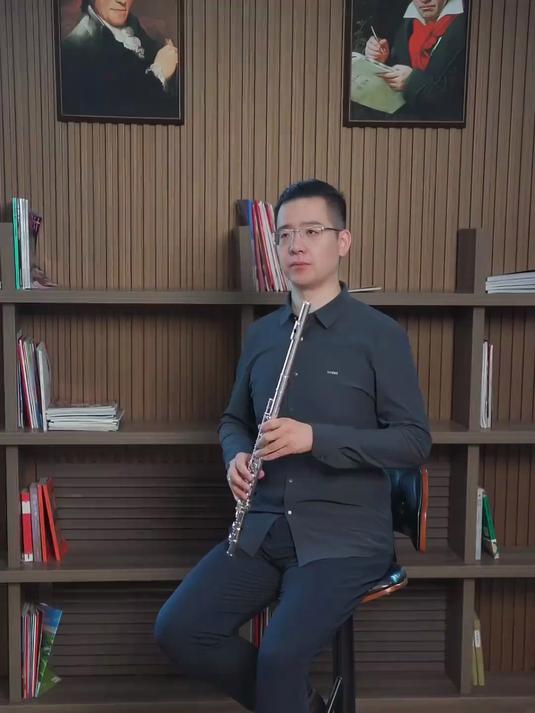 长笛邂逅《千与千寻》，空灵音色勾勒出梦幻与温暖交织的奇境 