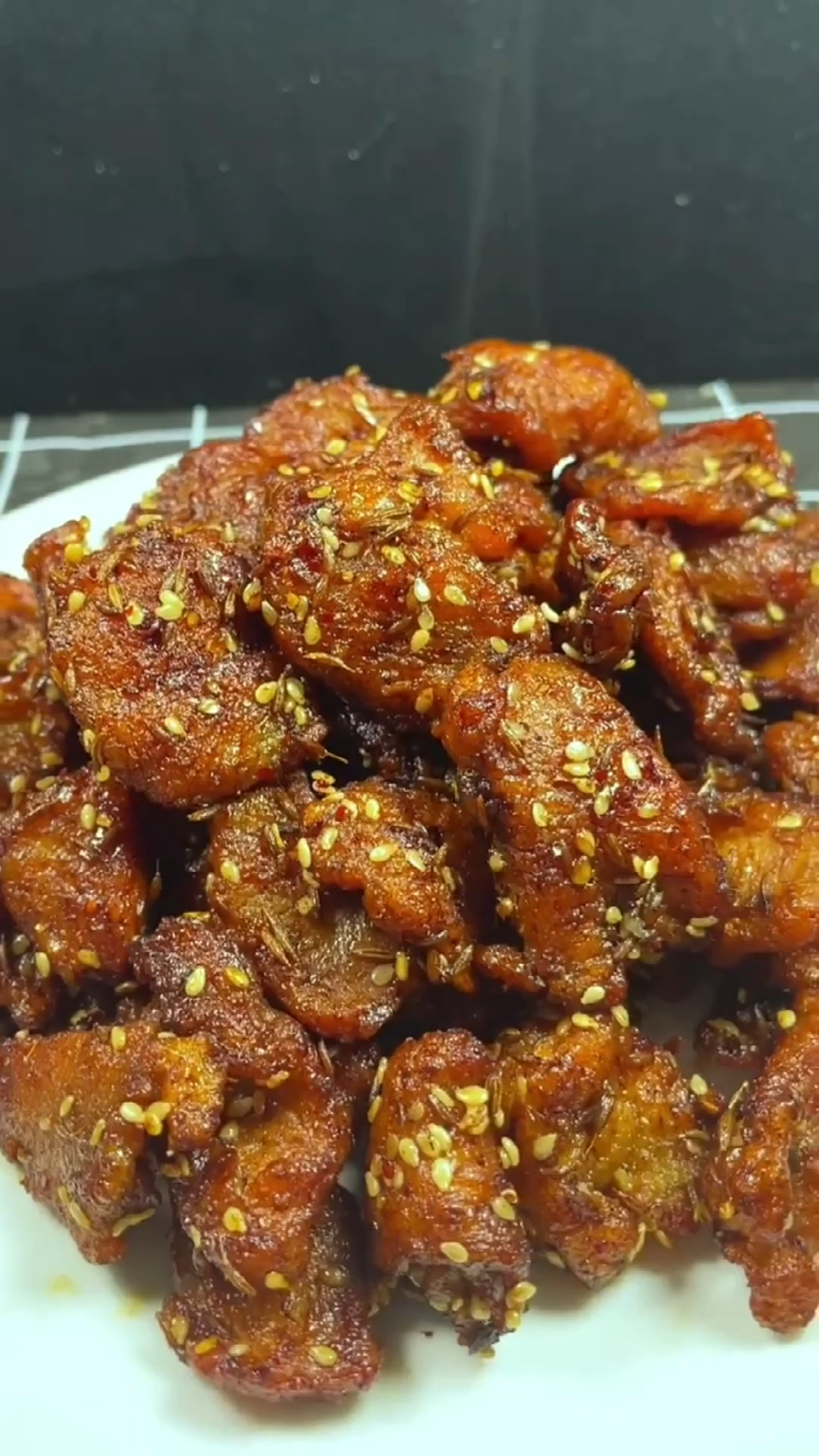 孜然鸡胸肉麻辣鲜香,孜然味浓,就像羊肉串一样好吃
