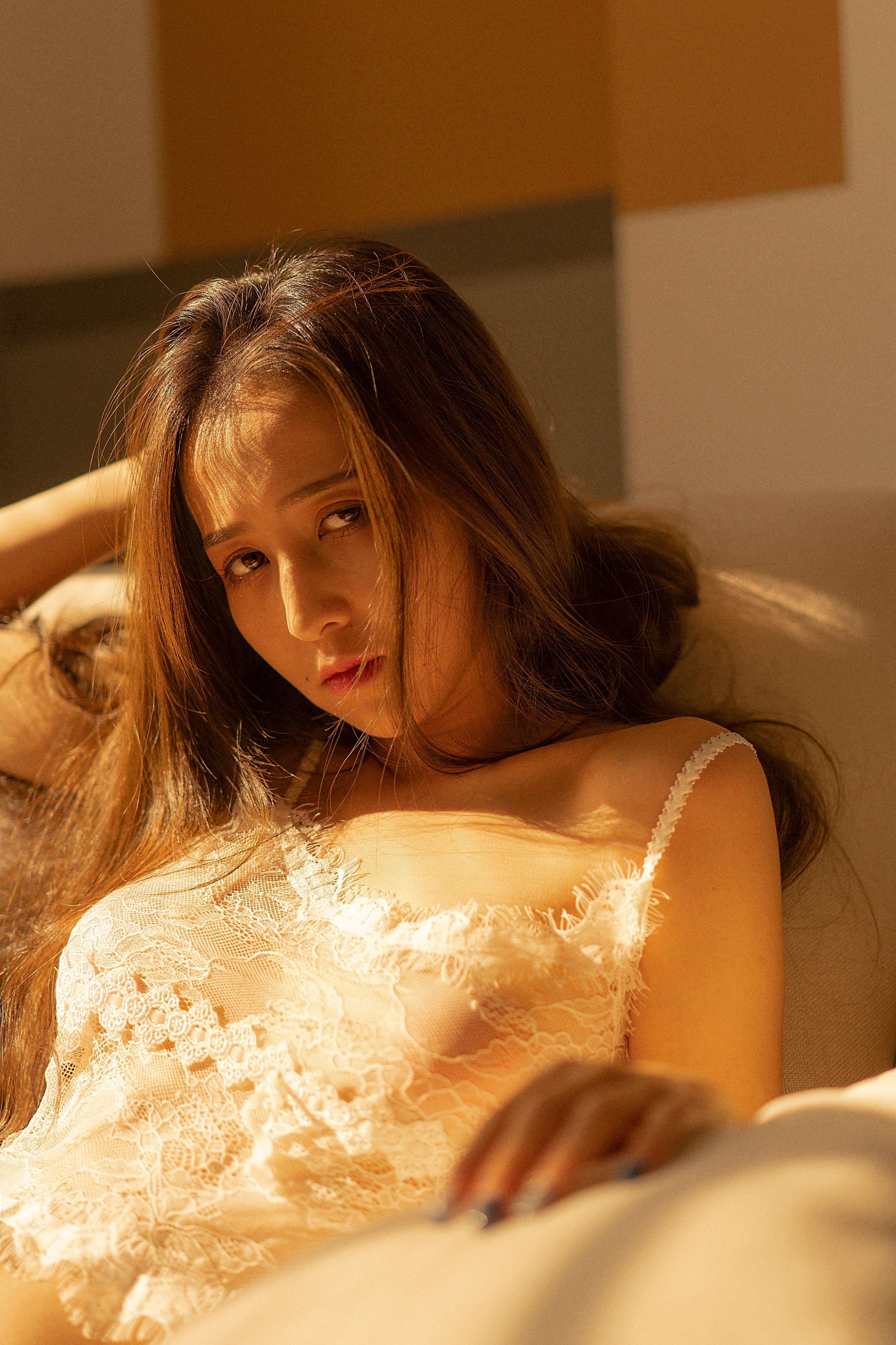 图片[6]-小何同学 – 007 [18P+1V261M]-六色网