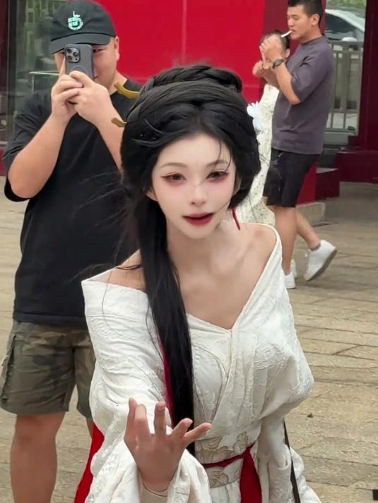 当我提了三杯奶茶 #乌苏苏#