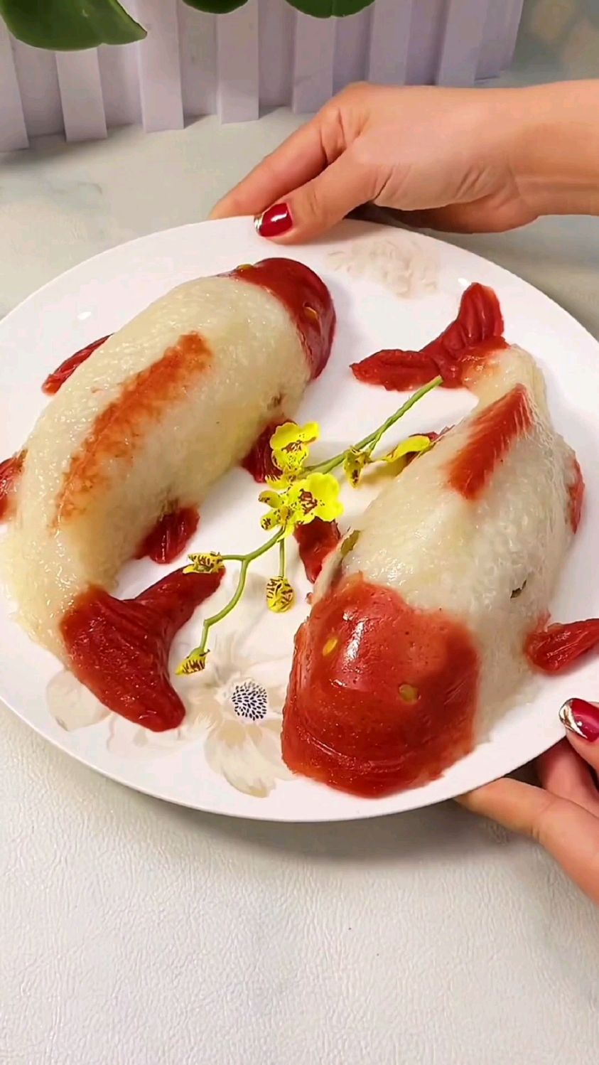 年夜饭餐桌上不能少了这道年年有鱼八宝饭,让你吃出新年好运气