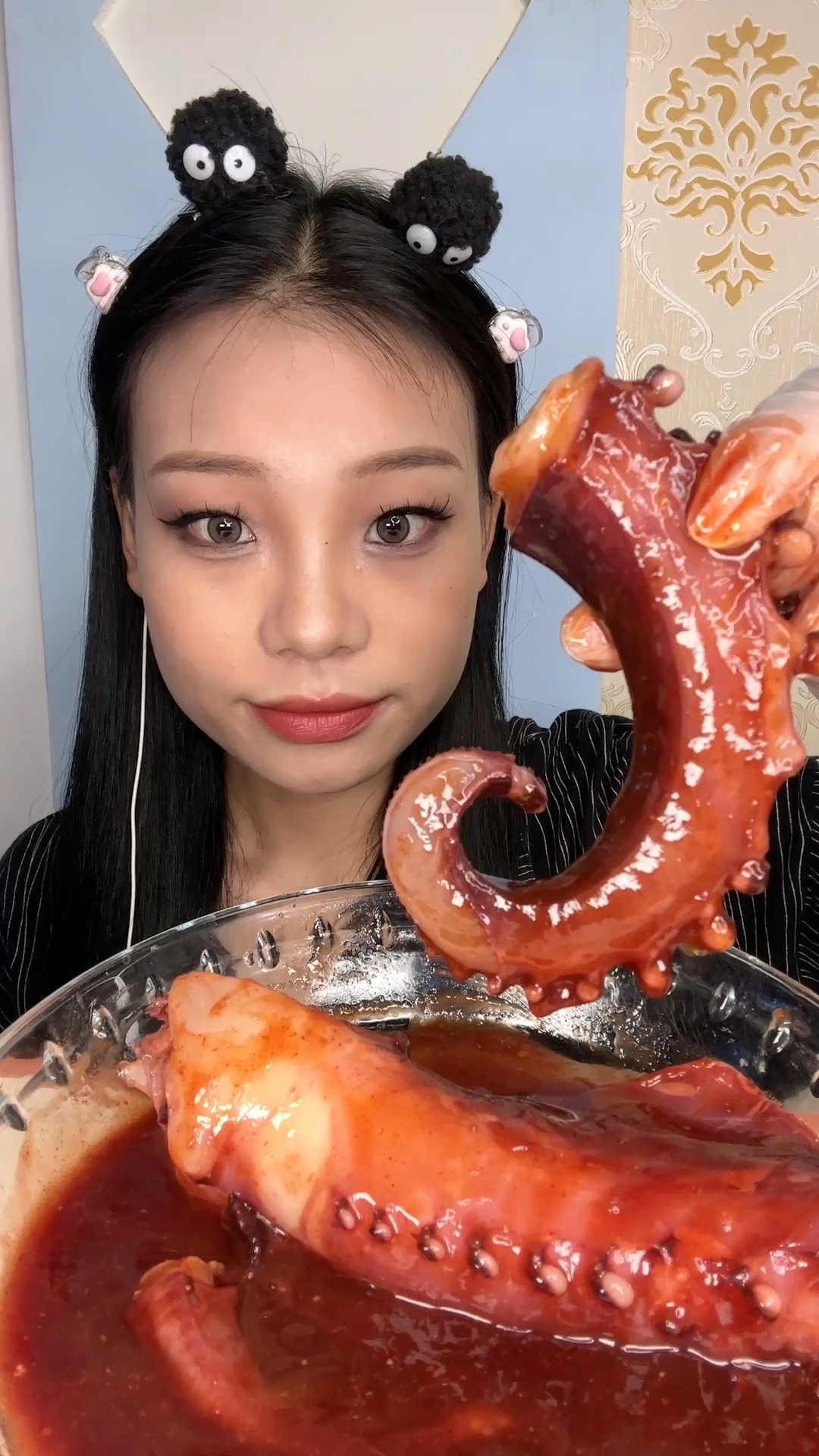 裹满酱汁鱿鱼足