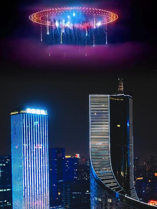 跨年在家看这免费的天鹅湖灯光秀许愿,比起步行街放气球哪个好
