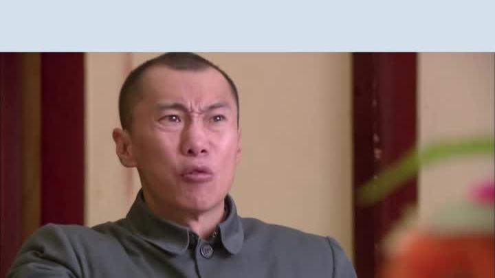 返城年代:姑娘喜欢上残疾男子,好吃好喝安排生日宴,男子十分开心