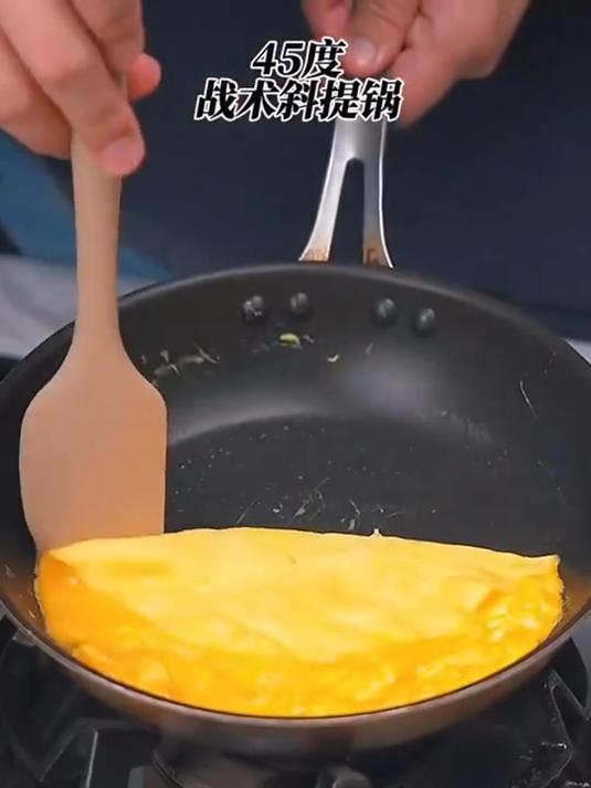 这是鸡蛋包饭还是扬州炒饭