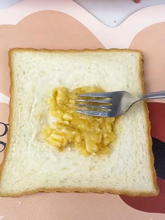 只要你有香蕉 就能做出香甜可口的香蕉派