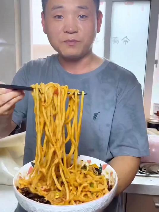 家常拉条子拌面做法