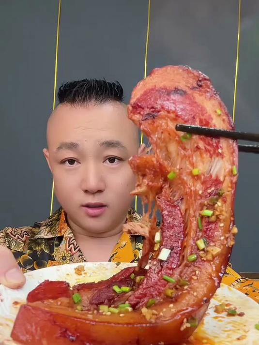 香辣牛肉米线，味道很绝啊