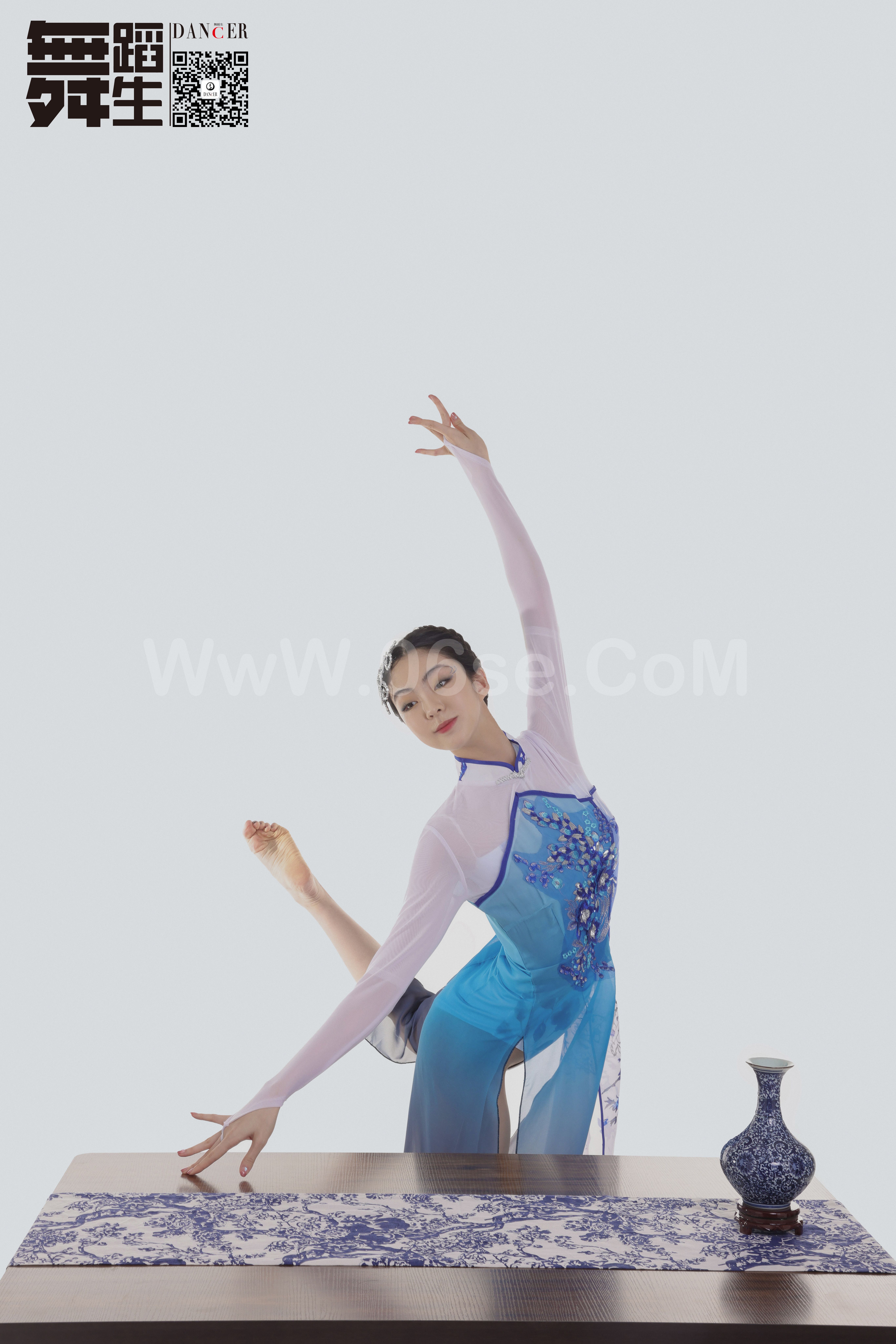 图片[24]-[GALLI嘉丽]舞蹈生日记 104 – 青花瓷 韩玉彤[43P／397MB]-六色网