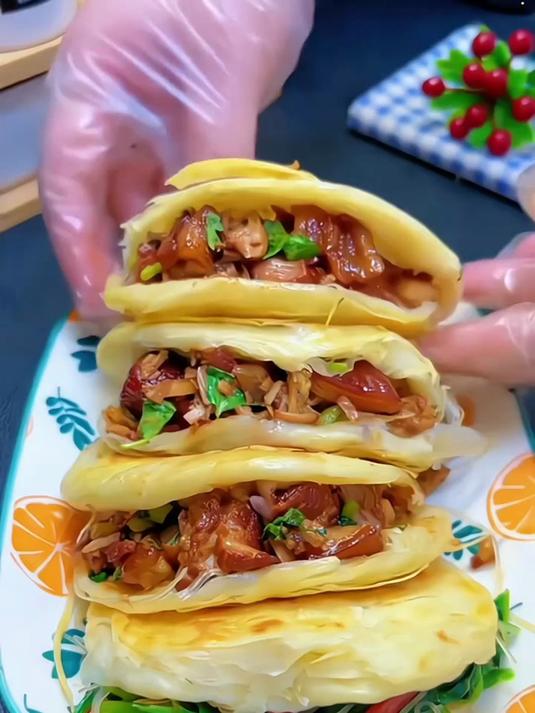 潼关肉夹馍千层饼胚！外酥里软层次多，在家 5 分钟搞定早餐～