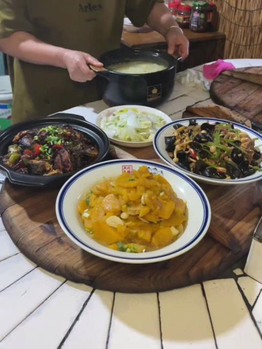 你吃过冻海鱼烧梅干菜吗?香味儿十足～