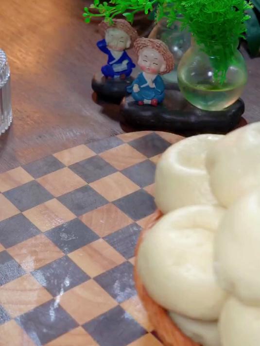 今天做一个汤圆新吃法,蓬松暄软,白白胖胖的软糯香甜太好吃了