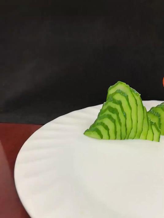 碧水青山红日升,中餐意境盘饰千里江山红日出太绝