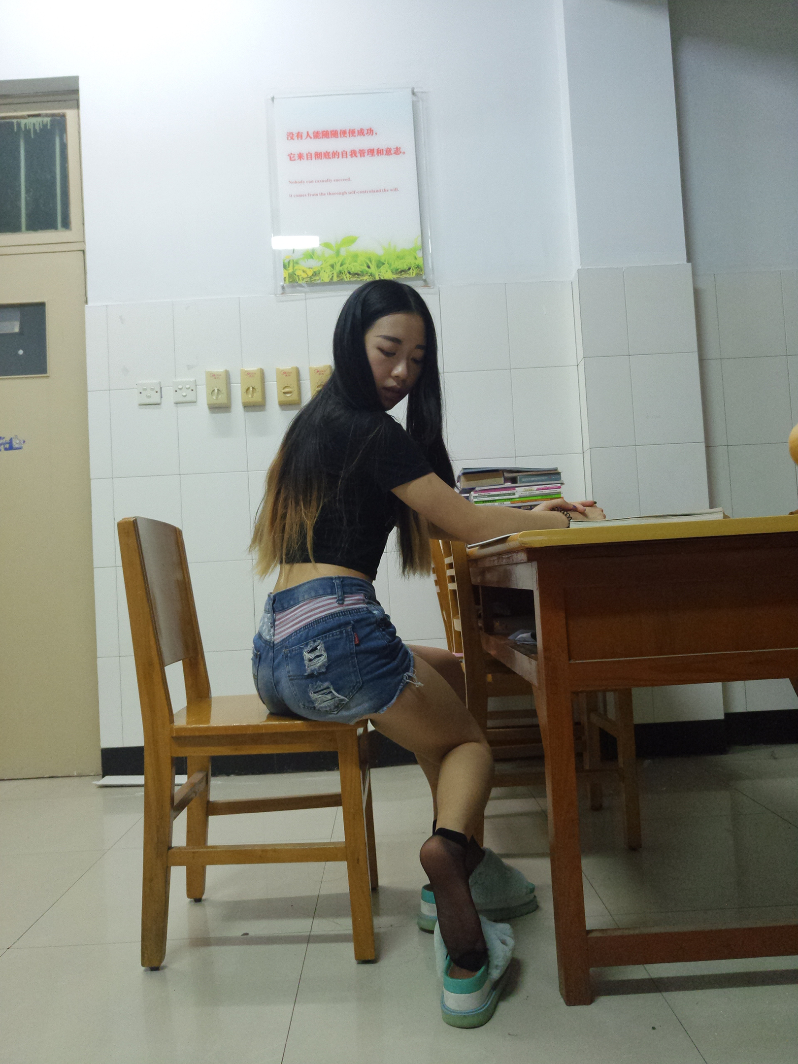 图片[84]-学妹校园寝室短丝系列002期 张梦想[104P201M]-六色网