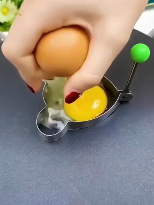 煎蛋总是粘锅不成形?煎蛋器来救场!轻松搞定各种可爱造型