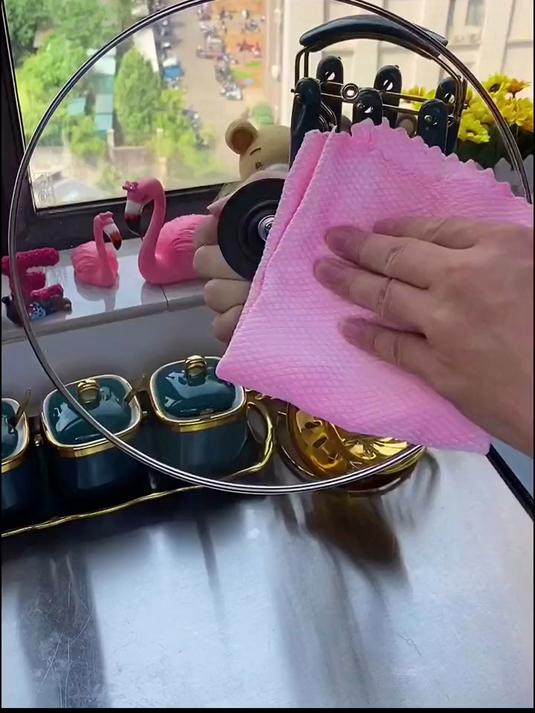 懒人狂喜！鱼鳞抹布不用洗洁精，水渍油污一抹没