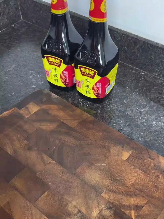 广东人最爱吃的香菇蒸肉饼,从小妈妈经常做的菜