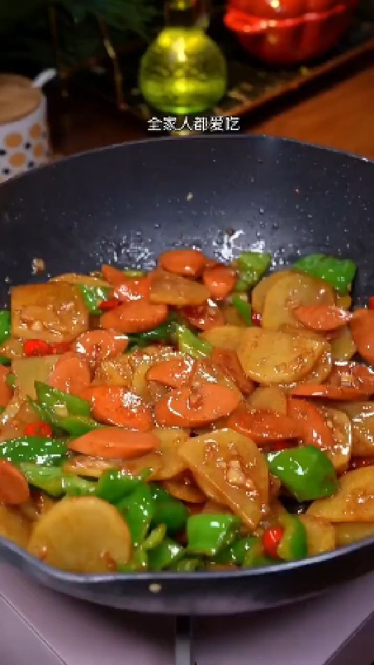 土豆片炒火腿肠