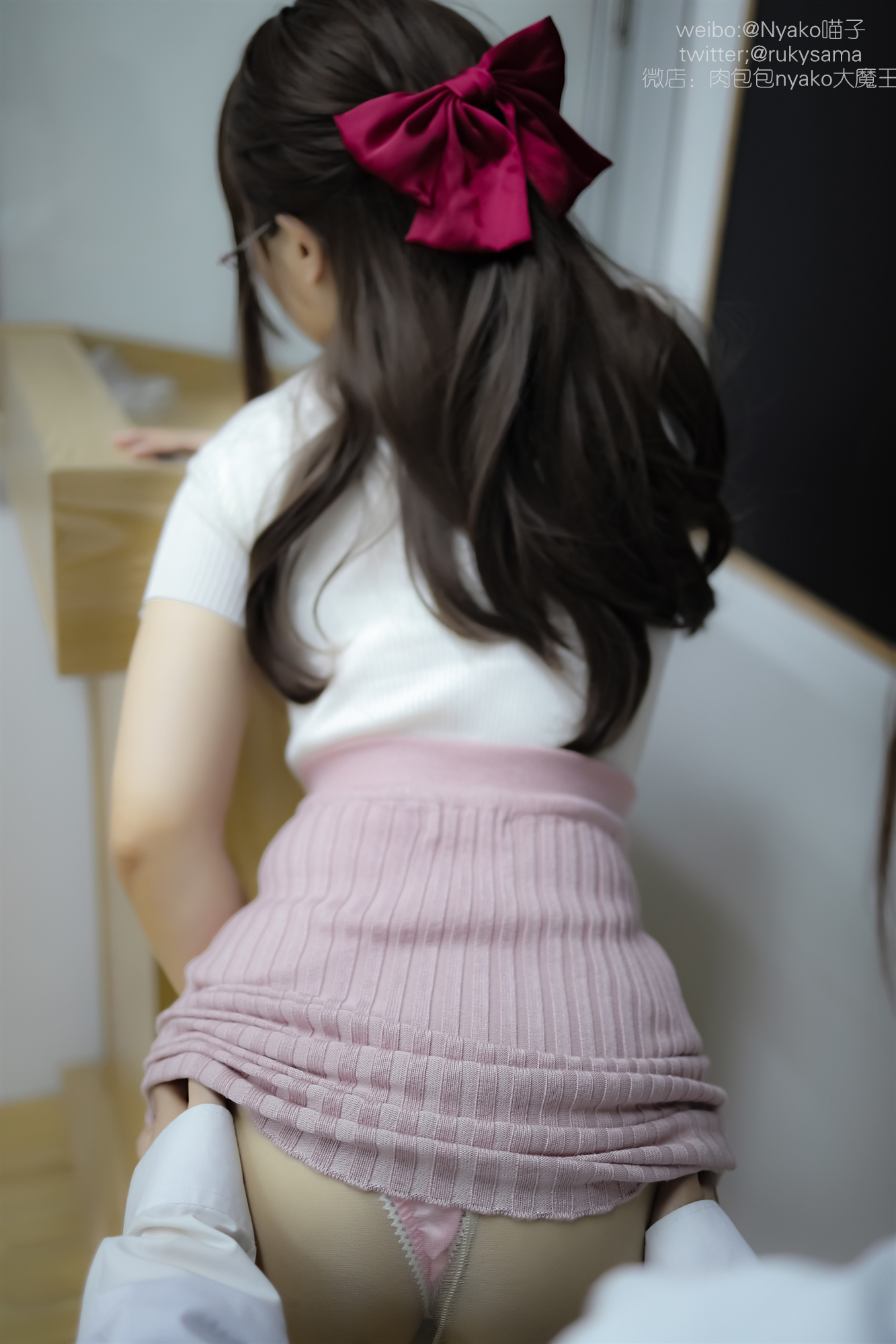 图片[16]-Nyako喵子 NO.010 – 欲求不满的老师[122P221M]-六色网