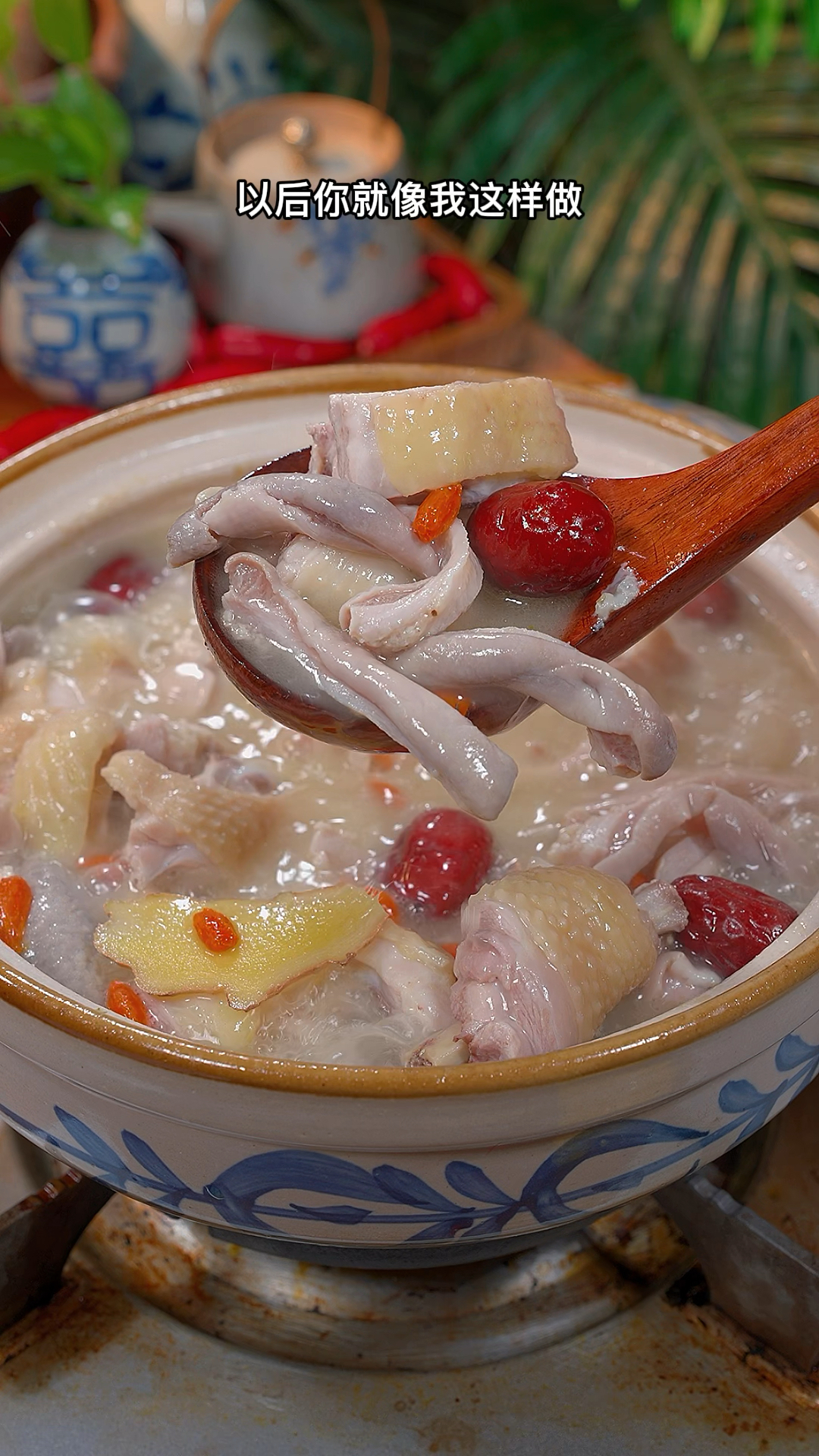 广东经典粤菜胡椒猪肚鸡汤,做法原来这么简单,学会了以后就是你的拿手菜