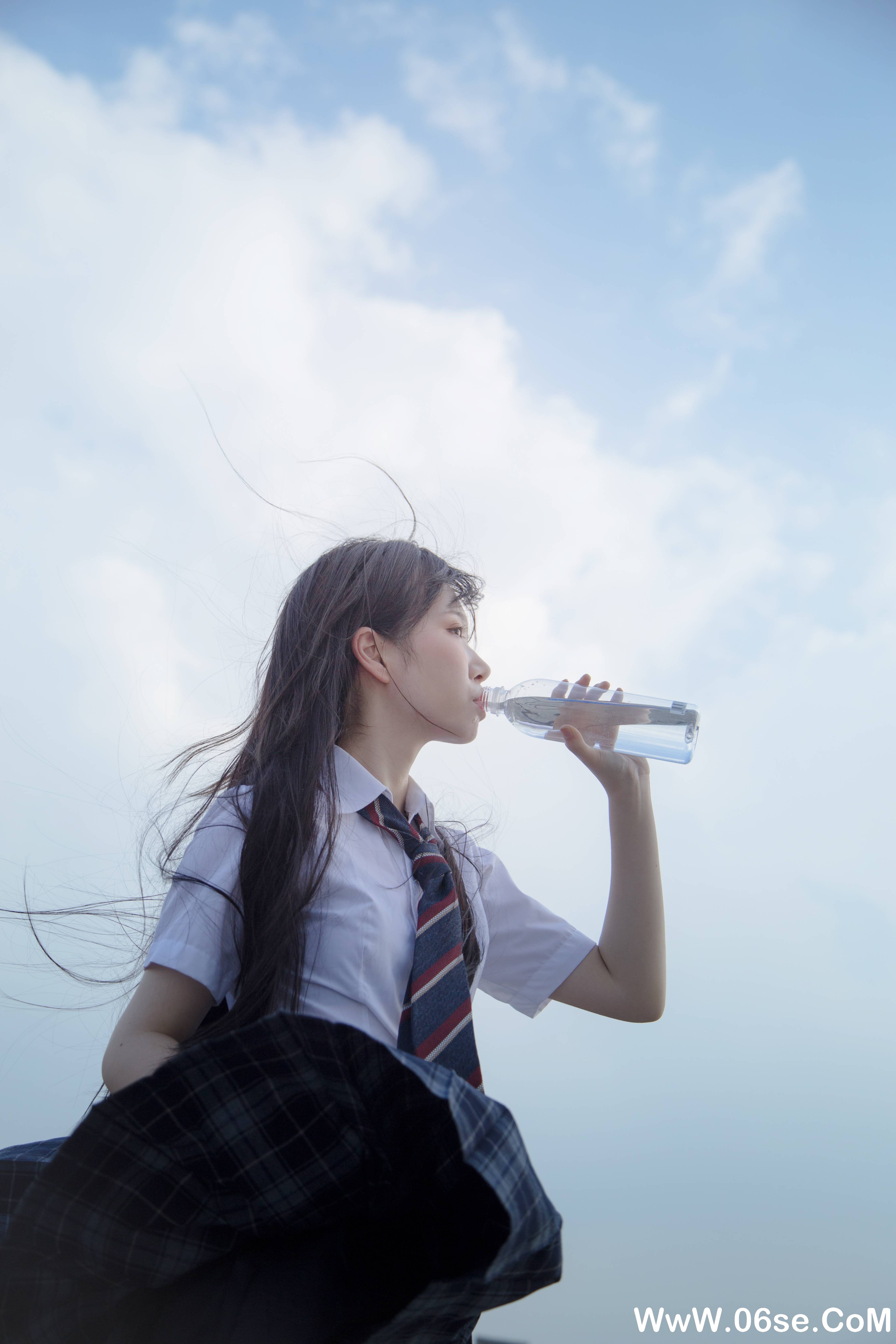 图片[3]-Fushii_海堂 NO.012 — 饮水[17P86M]-六色网