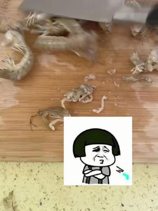 哈哈哈～今天大美教你们做嘎嘎好吃的小虾条