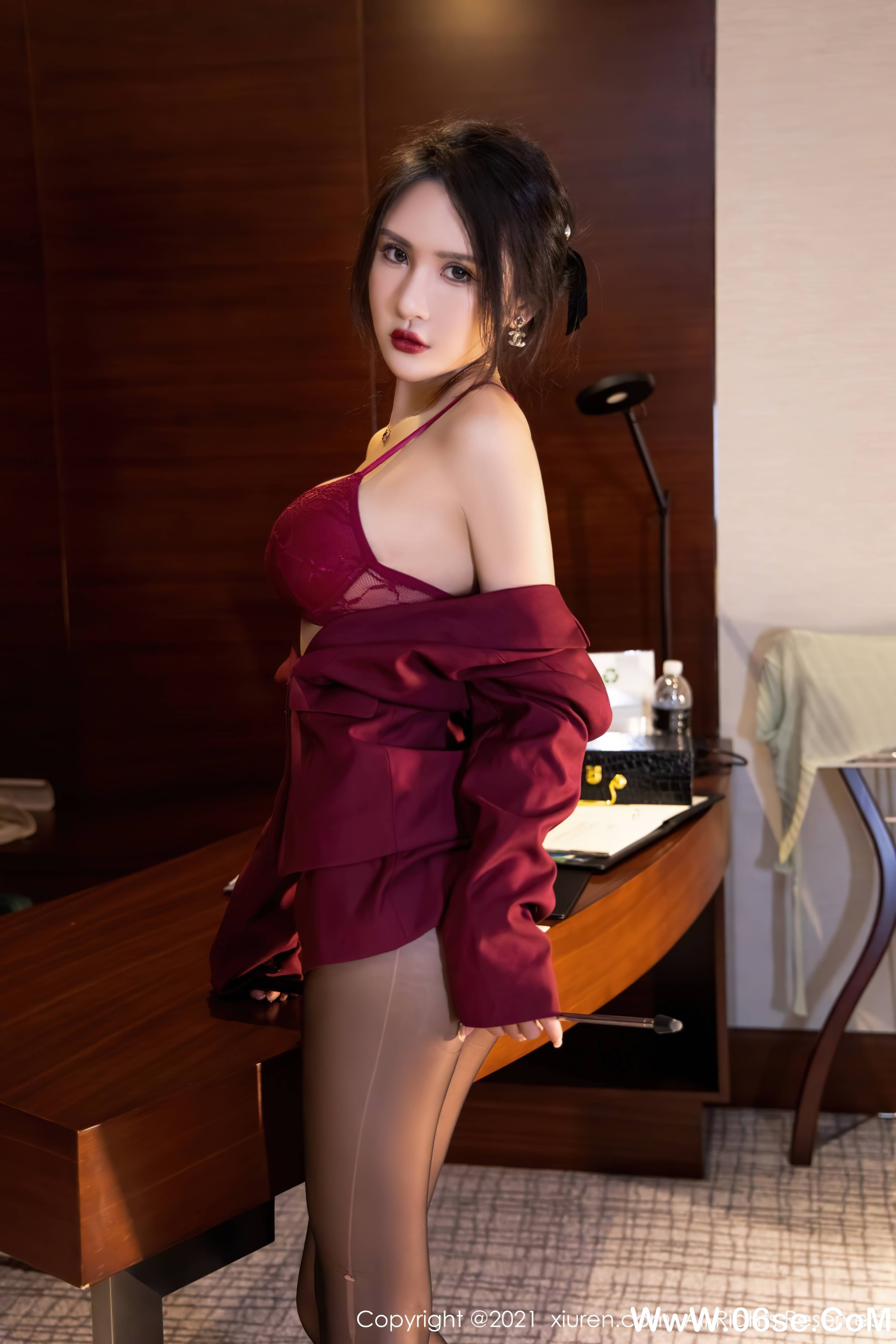 图片[25]-[XIUREN秀人网] 2021.10.09 NO.4038 Emily尹菲[70+1P661M]-六色网