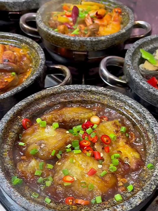 鸡焖鱼挑战你的味蕾 鸡焖鱼 操作简单易上手