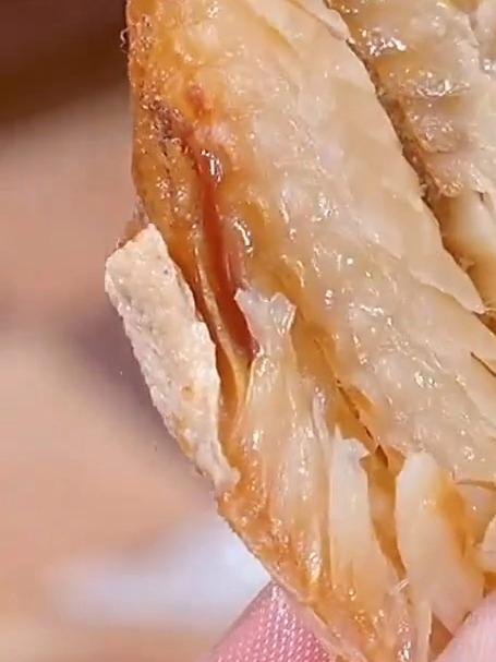 广东湛江特产红娘鱼干,鱼肉鲜嫩咸香适口。煎一下,用来配粥下饭都好吃!