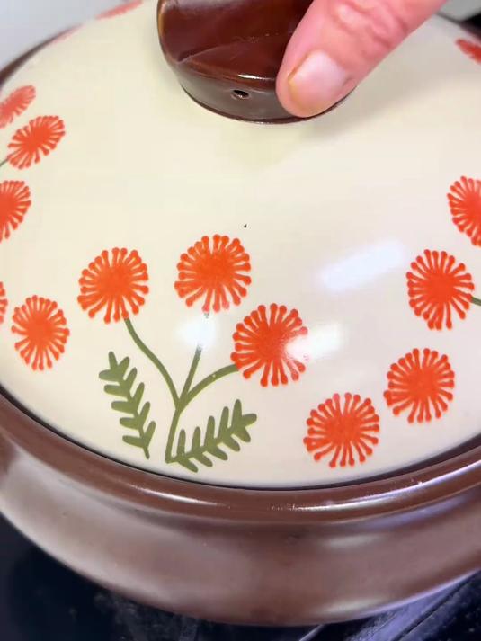 湖北风干鸡真是绝了,太香了 肉质紧实有嚼头,汤鲜味美