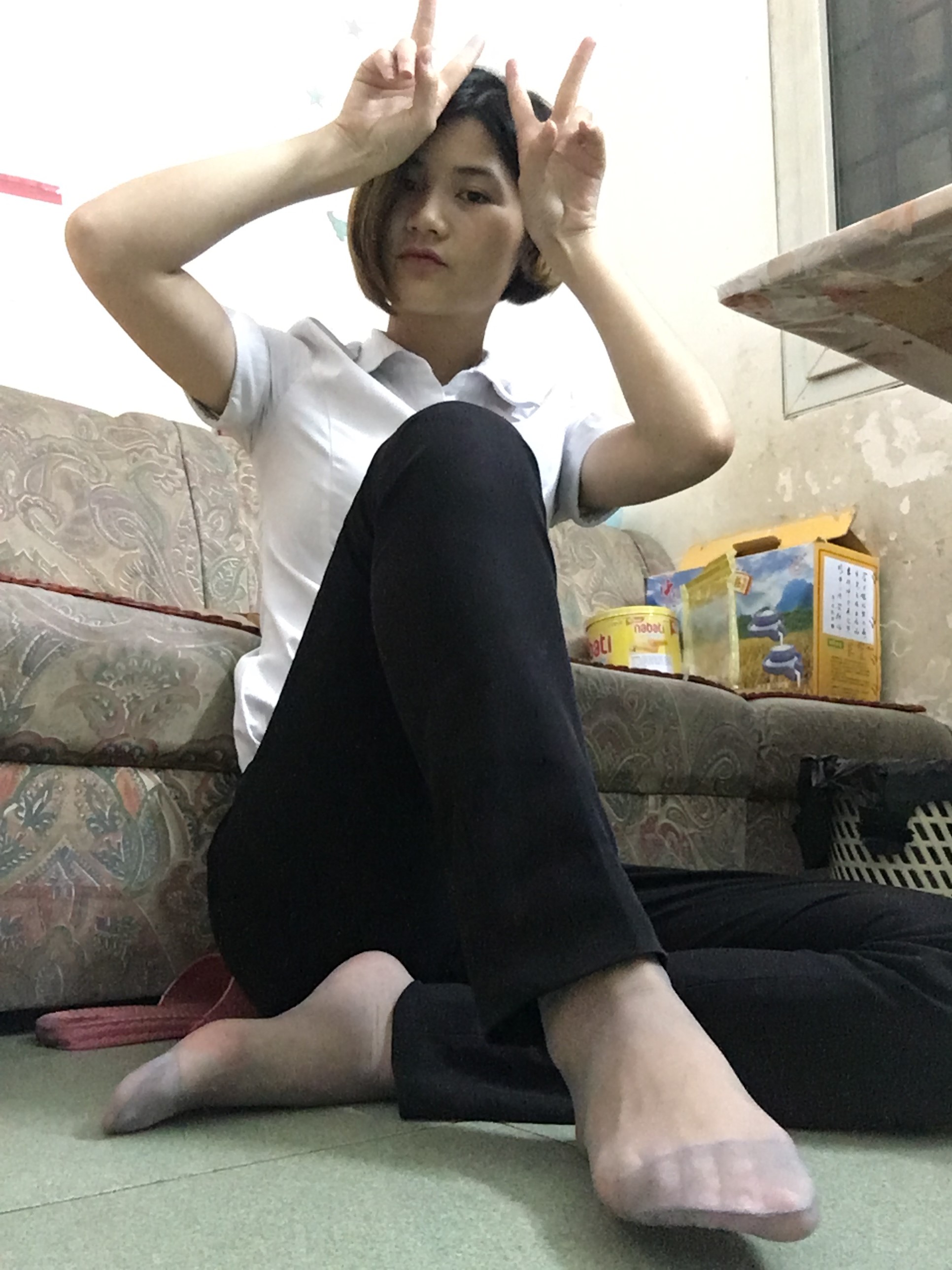 图片[30]-学妹校园寝室短丝系列032期 谭佐婷[40P22M]-六色网