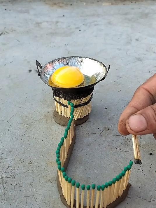 由二十万根火柴打造的火柴烧鸡他的味道究竟怎么样,能好吃吗?