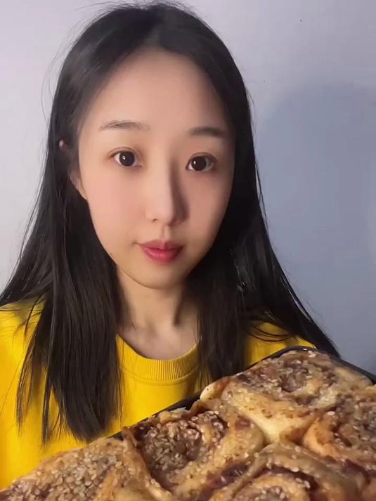 蜂蜜豆沙小面包外脆内软咬开豆沙流心甜润超解馋