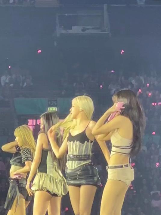 你要是知道Blackpink在我脸上跳舞，你也会嫉妒我的！